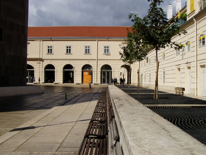 MQ main court, view to the right